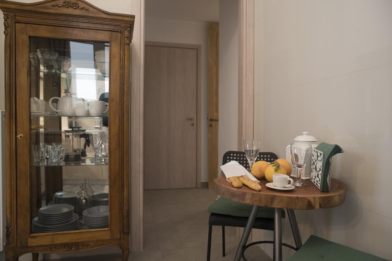 Athenian Neoclassical Apartment Exterior foto